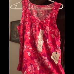 St. john’s Bay Floral Tank Top. Medium